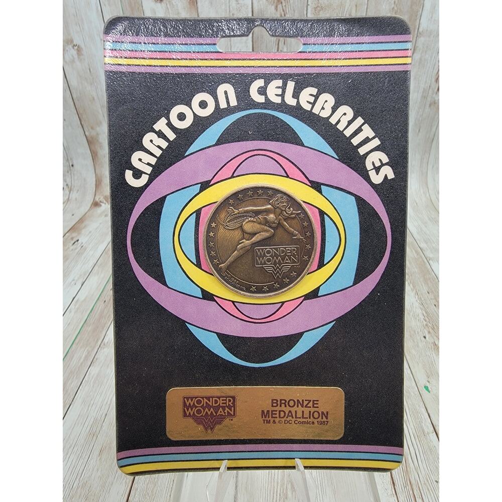 AMC 1987 Wonder Woman Bronze Medallion Coin Round Cartoon Celebrities